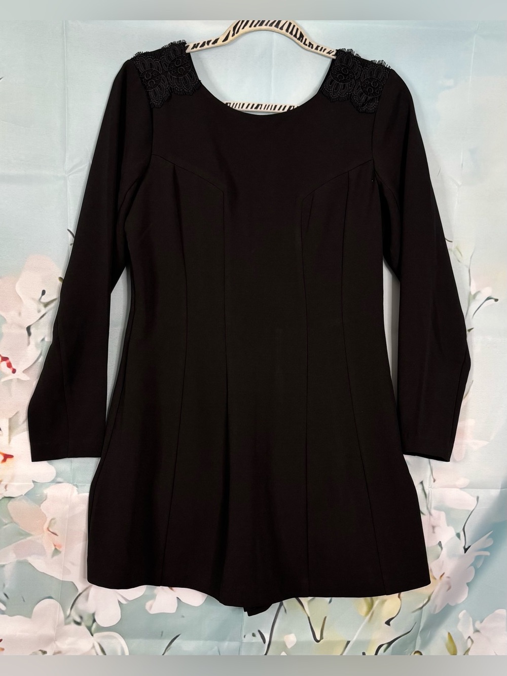 Buffalo David Bitton Aderyn Long Sleeve Dress Romper Size Medium NWT Black